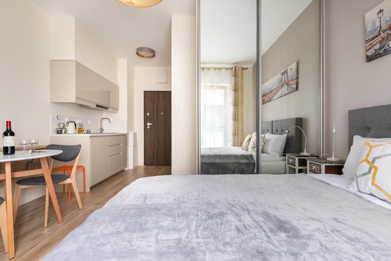 Pawia 51 - Comfort Studio By Noclegi Renters Varsavia Esterno foto
